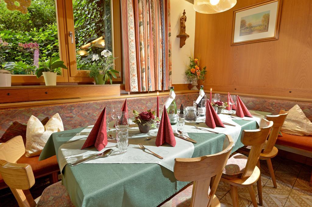Gasthof Pension Berghof ฮิพพาค ภายนอก รูปภาพ