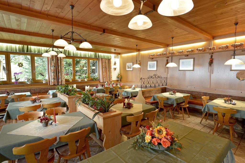 Gasthof Pension Berghof ฮิพพาค ภายนอก รูปภาพ