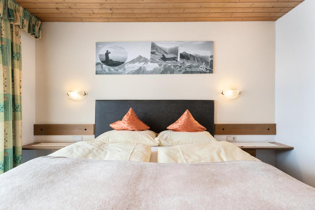 Gasthof Pension Berghof ฮิพพาค ภายนอก รูปภาพ